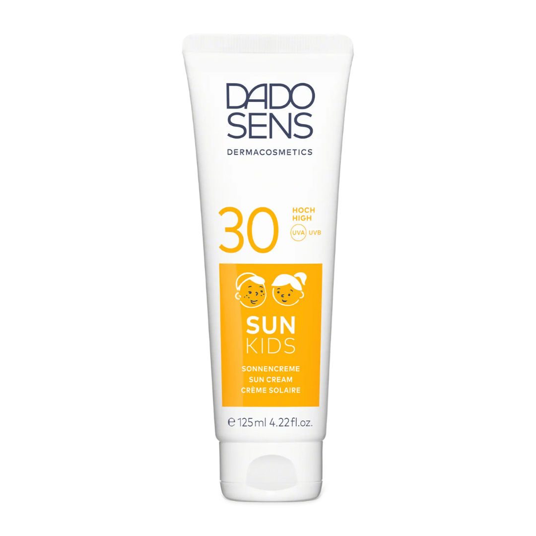 DADO SENS SUN Sonnencreme Kids LSF 30 – Tube freigestellt vor weißem Hintergrund, 125 ml, dermatologisch getestet