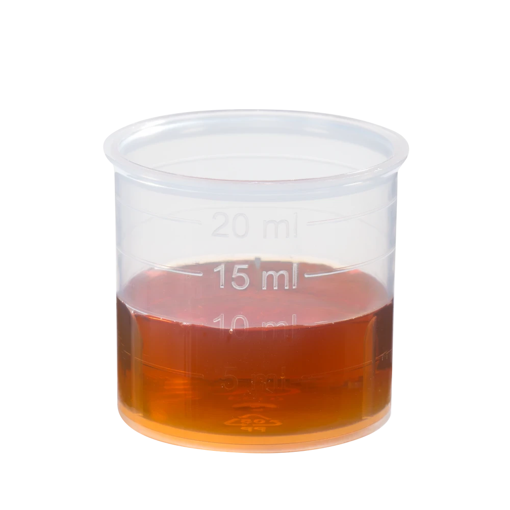 Dosierbecher mit Schoenenberger Artischocken Saft Bio 200 ml