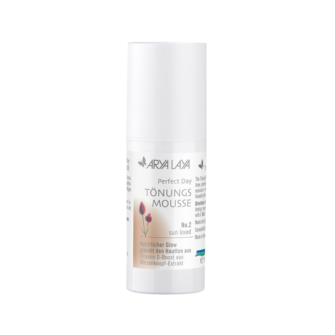 Arya Laya Perfect Day Tönungsmousse No. 2 Sun Loved – getöntes Mousse für einen natürlichen Glow und ebenmäßigen Teint