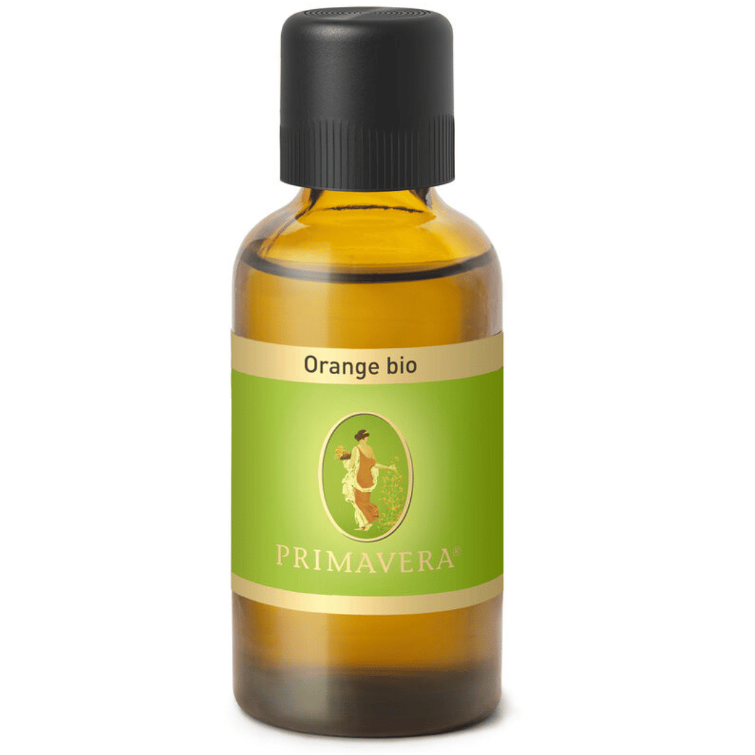 Primavera Orange bio ätherisches Öl in der großen 50 ml Flasche, grün-goldenes Etikett mit Markenlogo, freigestelltes Produktfoto.