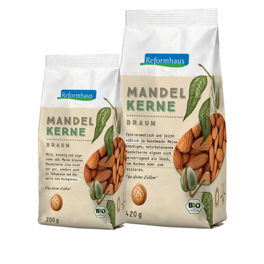 Doppelpack-Ansicht der Reformhaus Mandelkerne Braun Bio – 200 g und 420 g Packungen mit naturbelassenen, fein-süßlichen Mandeln in Bio-Qualität.