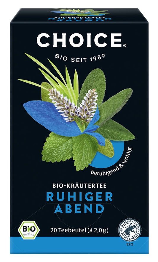 Eine Packung des Bio-Kräutertees 'Ruhiger Abend' der Marke Choice. Die Verpackung ist dunkelblau mit einem großen Bild von verschiedenen Kräutern, darunter Melisse, Lavendel und andere Blätter. Oben steht in weißer Schrift 'Choice' und darunter 'Bio seit 1989'. Unten steht 'Bio-Kräutertee Ruhiger Abend' in blauer Schrift. Es sind 20 Teebeutel à 2,0 g enthalten. Das Produkt ist als beruhigend und wohlig beschrieben und trägt das Bio-Siegel sowie das Rainforest Alliance Zertifikat.