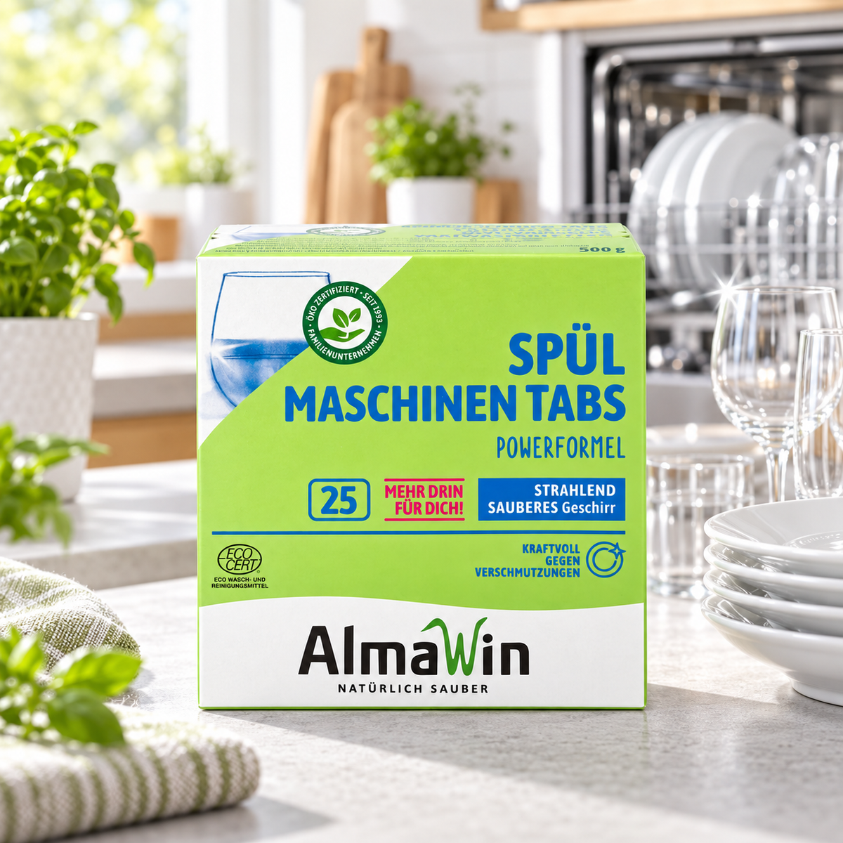 AlmaWin Spülmaschinen Tabs in moderner Küche mit sauberem Geschirr und Gläsern