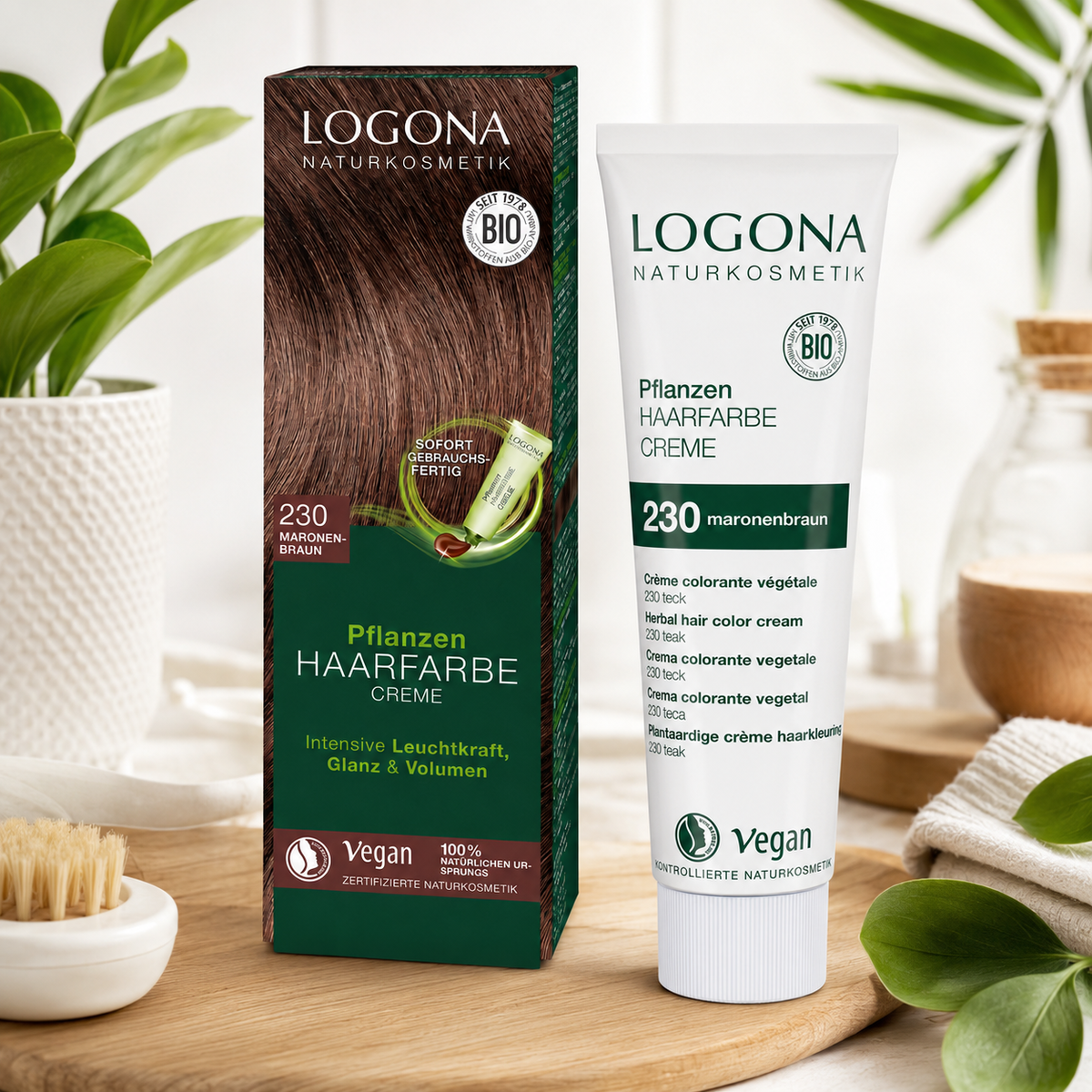 LOGONA Pflanzen Haarfarbe Creme 230 Maronenbraun als Lifestyle Produktbild in natürlichem Ambiente