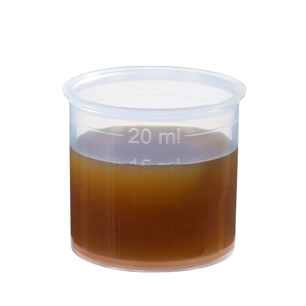 Dosierbecher mit 20 ml Schoenenberger Passionsblumenkraut Saft